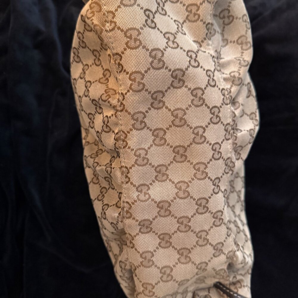 Gucci Brown GG Monogram Abbey D-Ring Hobo Bag - Picture 4 of 11